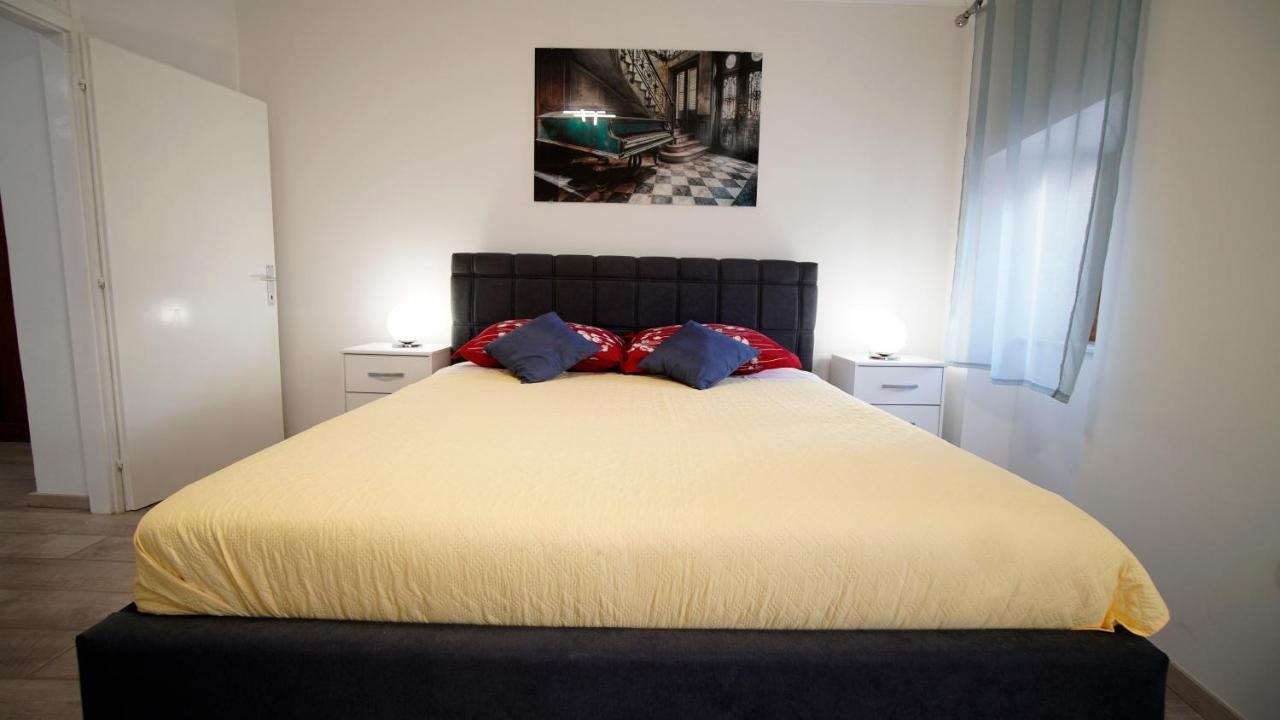 Apartment Caramela Nin Eksteriør bilde